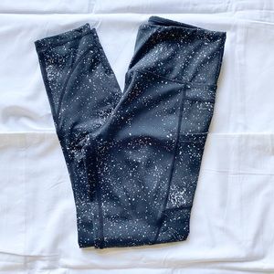 ZYIA Black Reflective Pocket Light n Tight Hi-Rise Legging